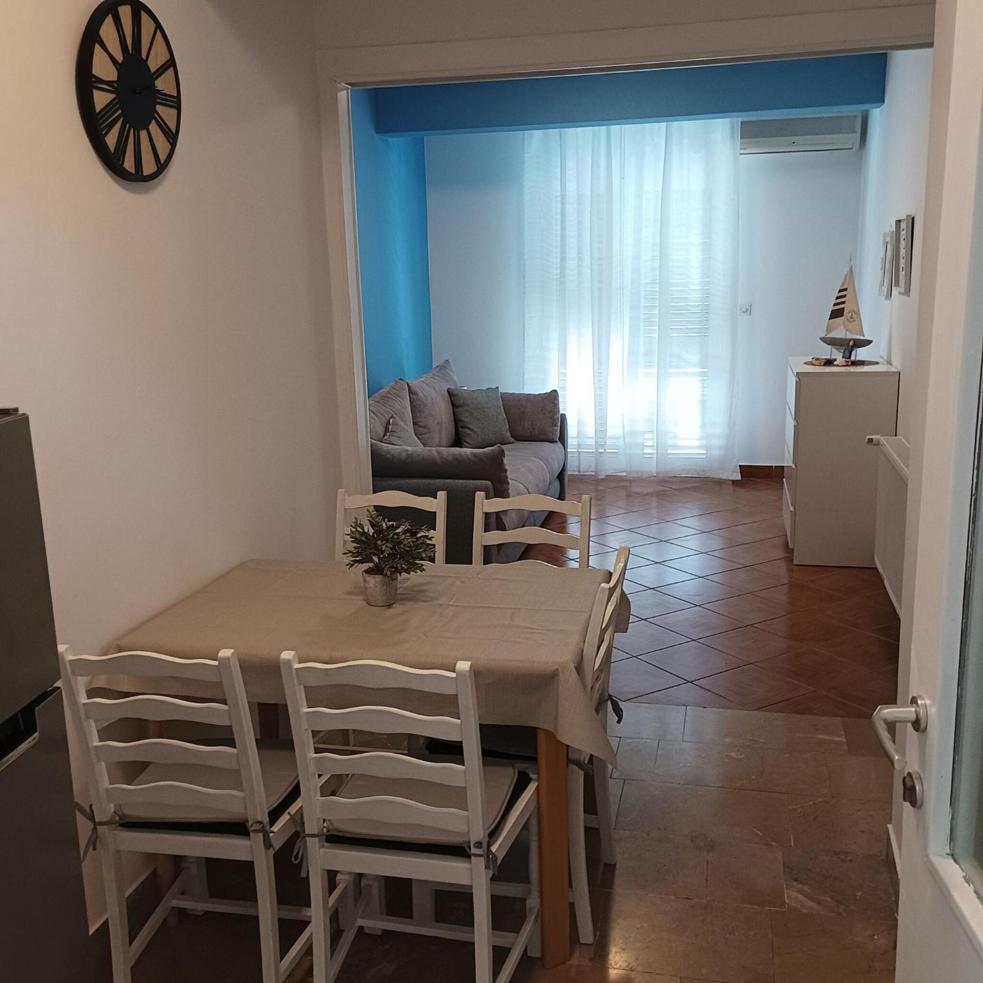 Apartments Elenora Brist Extérieur photo