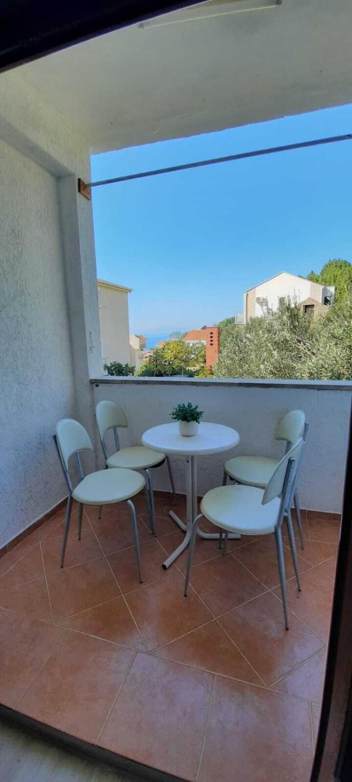 Apartments Elenora Brist Extérieur photo